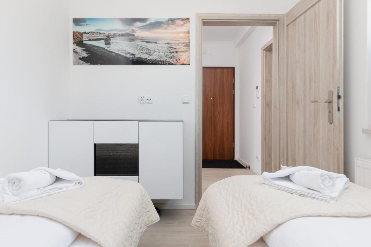 Przestronny Apartament Z Balkonem - Przy Porcie - Swinoujscie By Noclegi Renters Exteriör bild