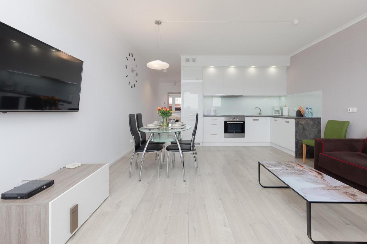 Przestronny Apartament Z Balkonem - Przy Porcie - Swinoujscie By Noclegi Renters Exteriör bild